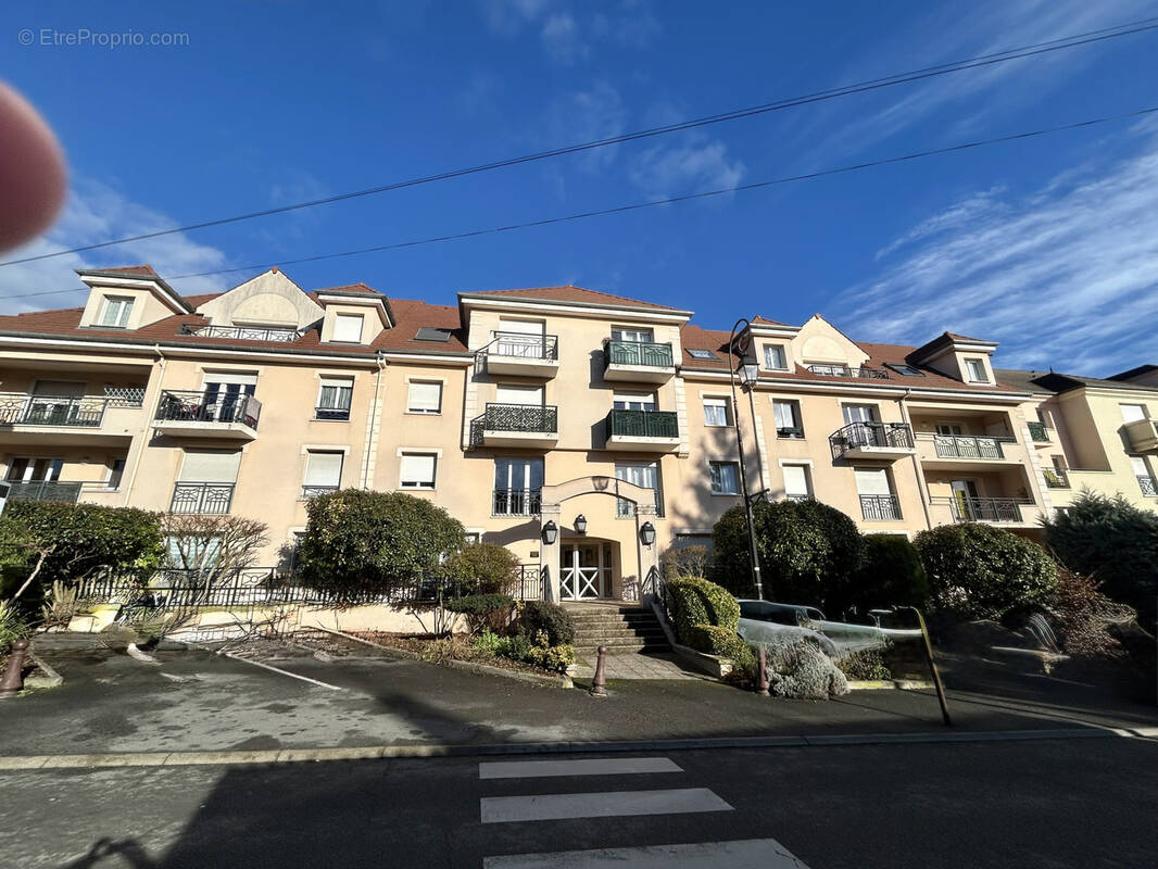 Appartement à CLAYE-SOUILLY