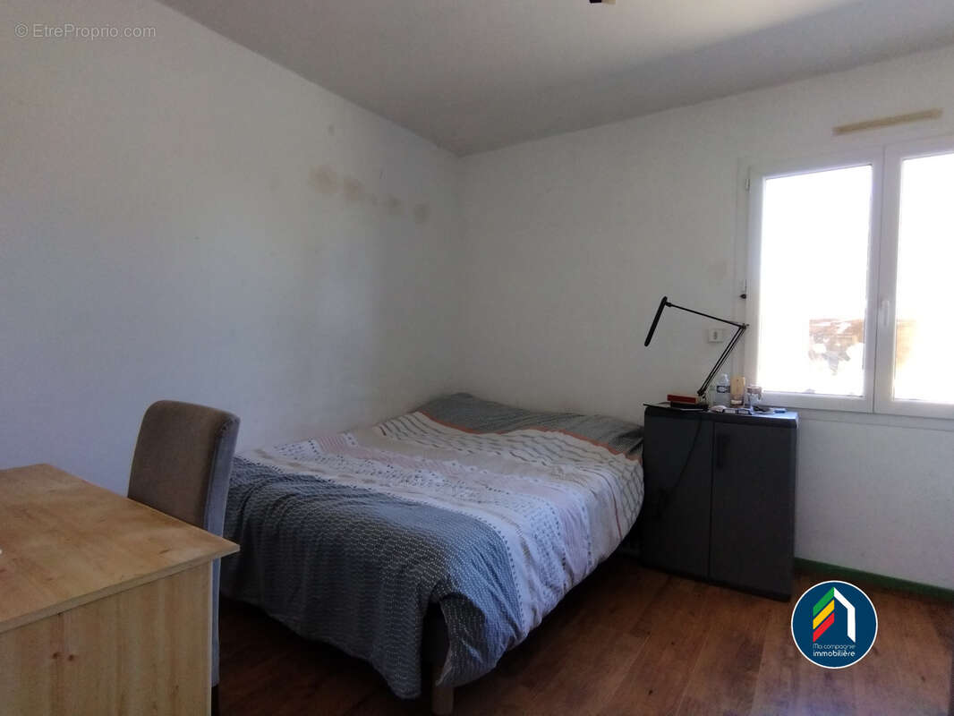 Maison à SAINTE-FLORENCE