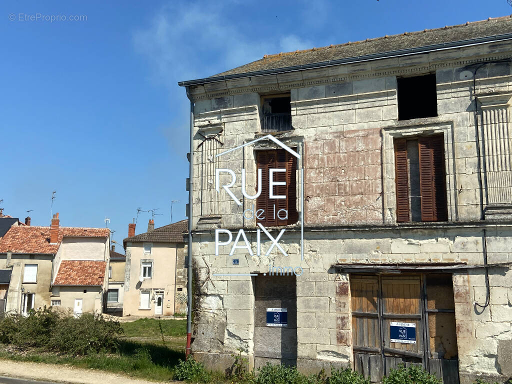 Appartement à LENCLOITRE