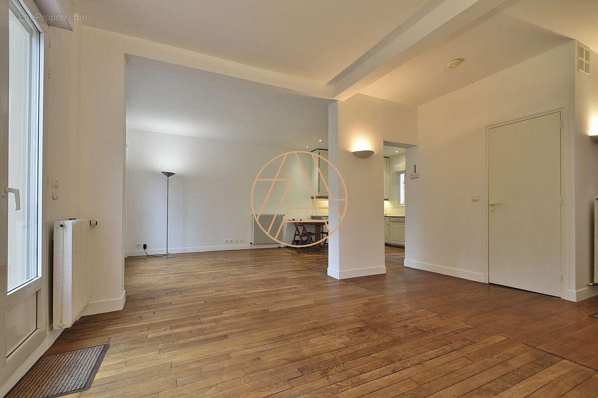 Maison à SAINT-MAUR-DES-FOSSES