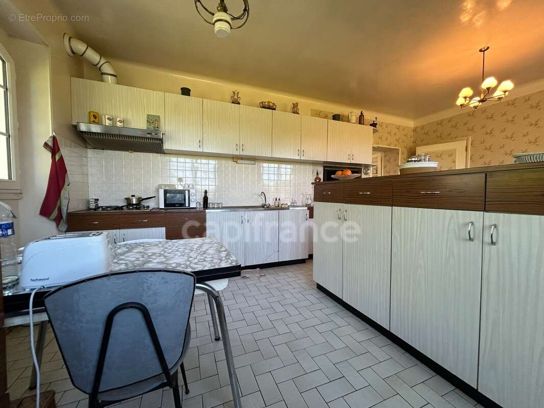 Maison à vendre 7 pièces THIVIERS (24)252m² sur plus de 5000m² de terrain - photo 9