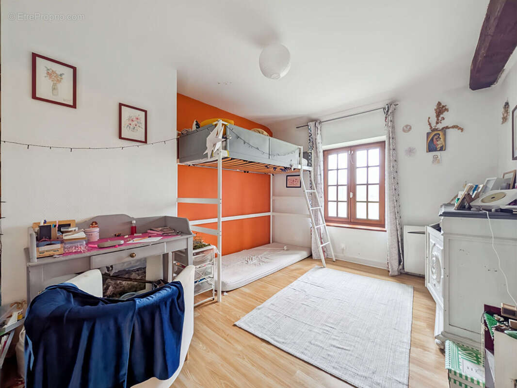 Maison à SAINT-AUBIN-D'AUBIGNE