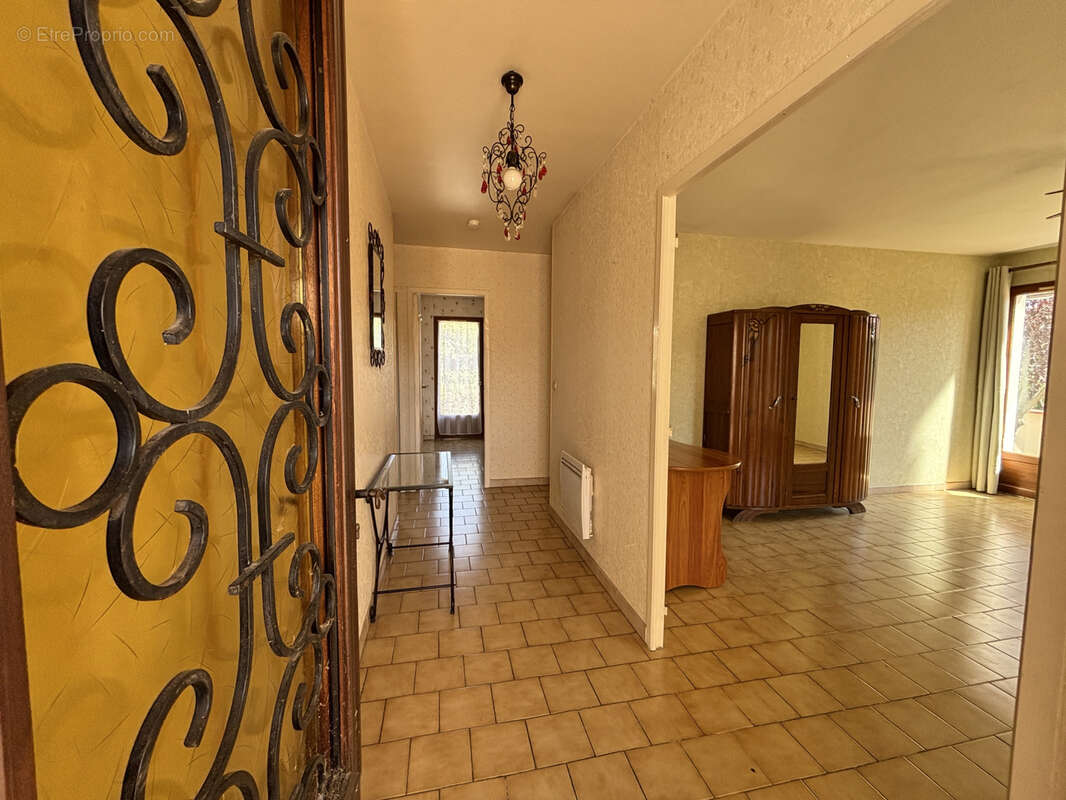 Villa  t3 plain-pied - photo 2