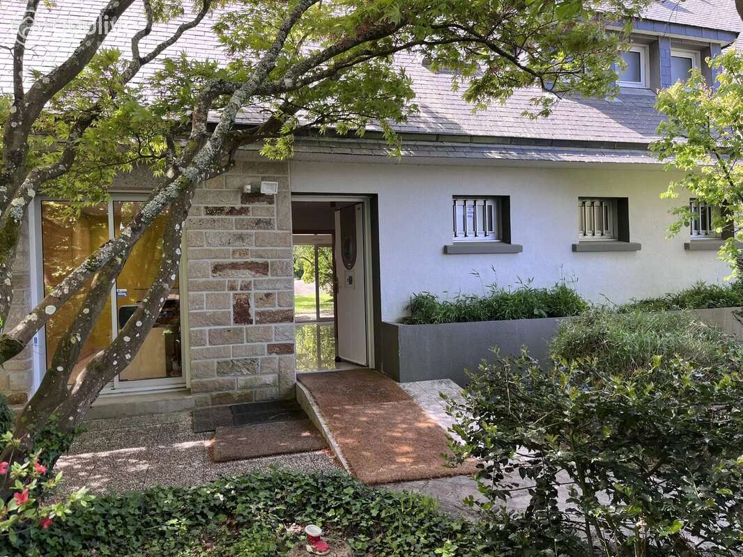 Maison évolutive au cœur de Fouesnant – 193 m² – Jardin clos de 966 m² - photo 7