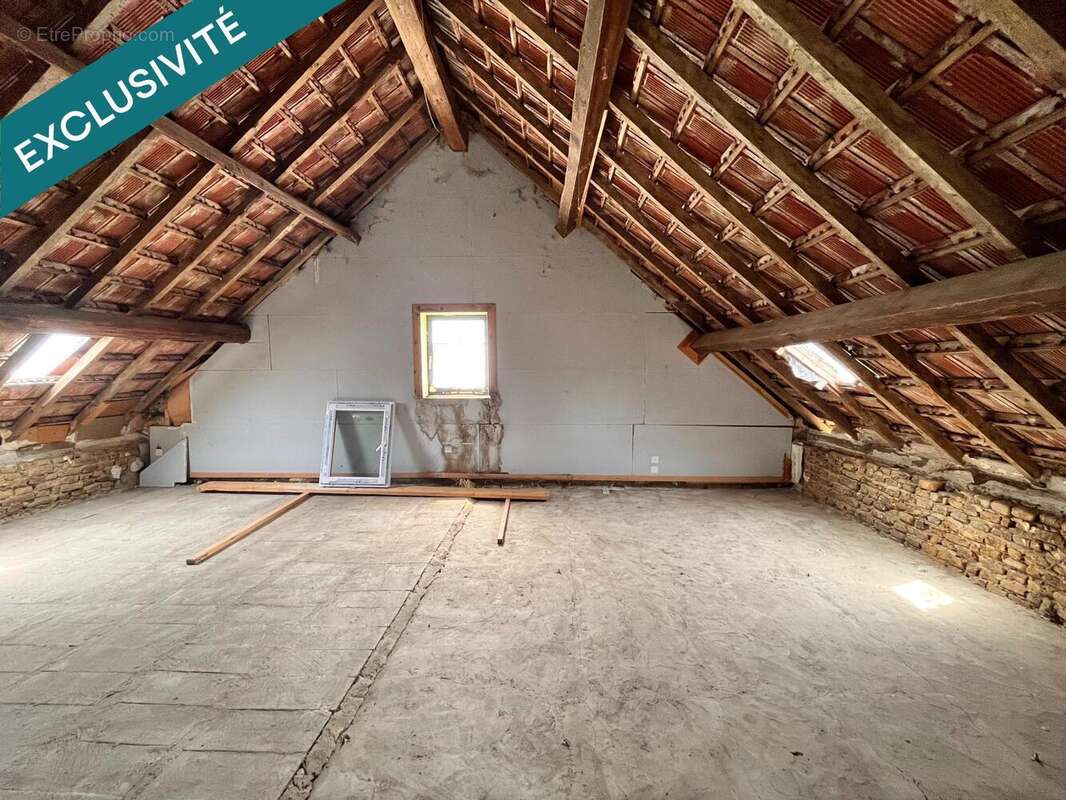 Maison 64 m² à Mouthier-En-Bresse  - photo 8