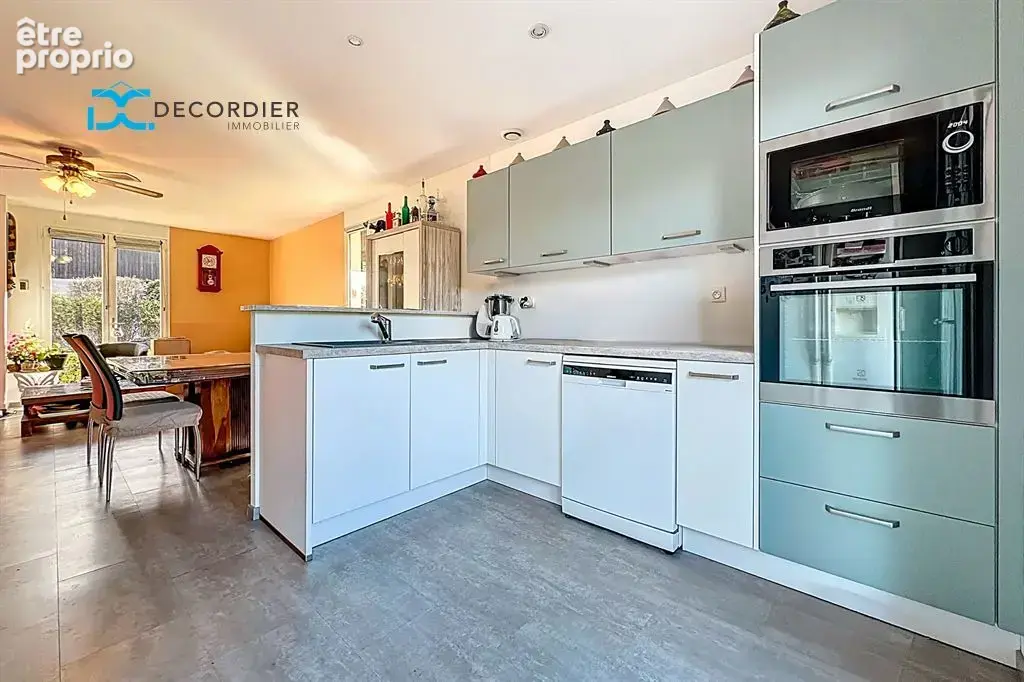 Maison individuelle a vendre a neuvecelle - photo 7