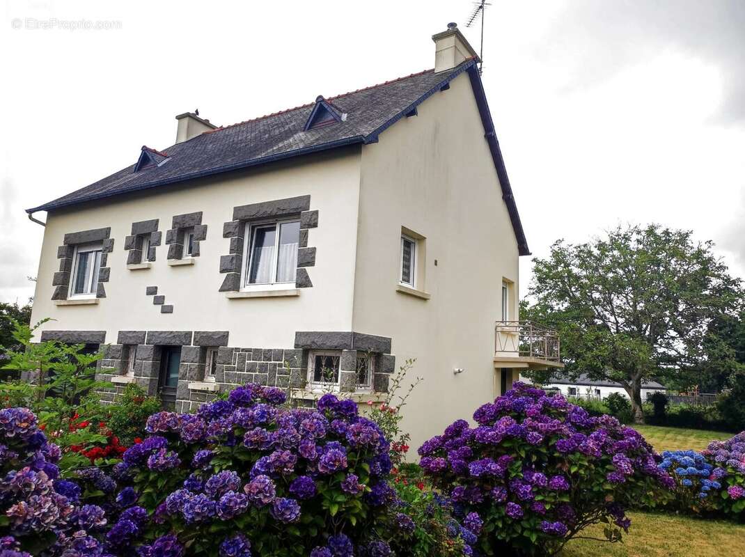 Maison à CHATELAUDREN