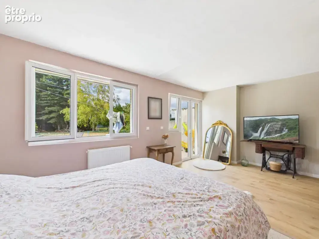 Maison 7 pièces 280 m² à vendre à Vieux-Conde (59690) - photo 9