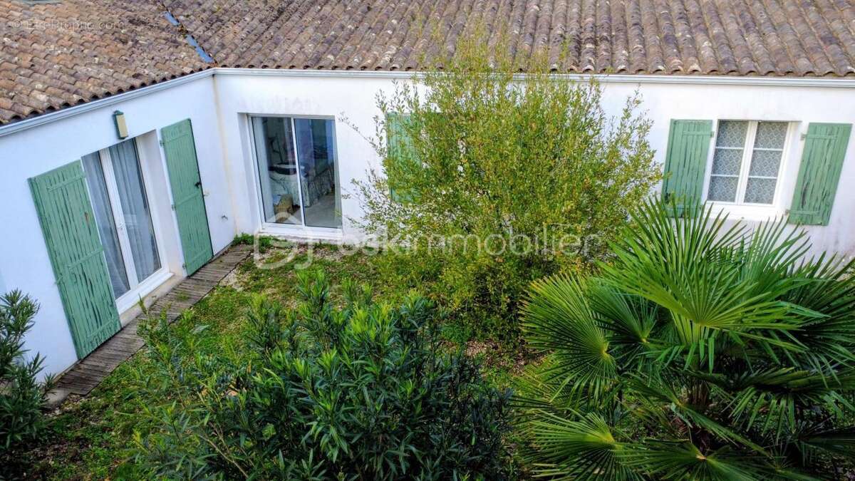 Maison à SAINT-AGNANT