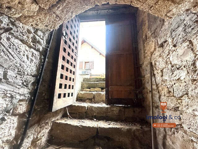 Maison à MOUTHIER-HAUTE-PIERRE