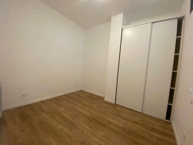 Appartement à COULAINES