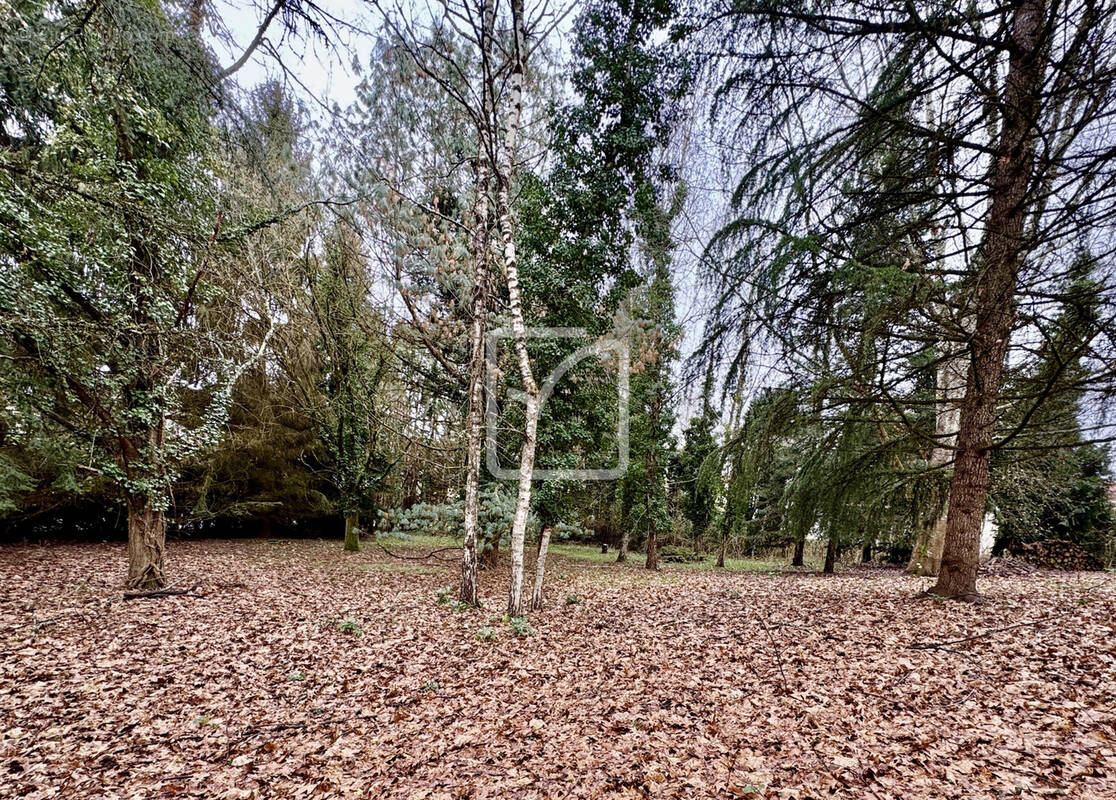 Terrain à SARLAT-LA-CANEDA