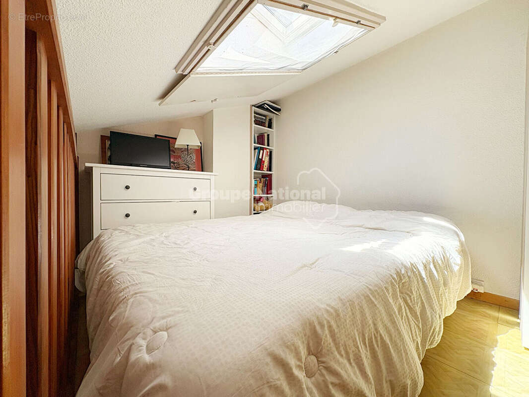 Appartement T2 avec jardin privatif  - Résidence avec piscine - Eyguières - photo 8