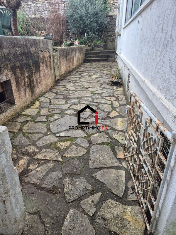 Accès au jardin  - Maison à ALES