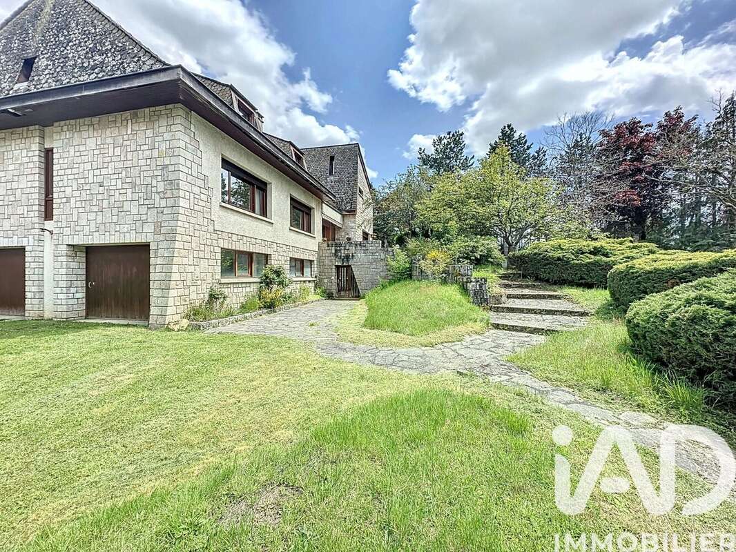 Photo 1 - Maison à LE MALZIEU-VILLE