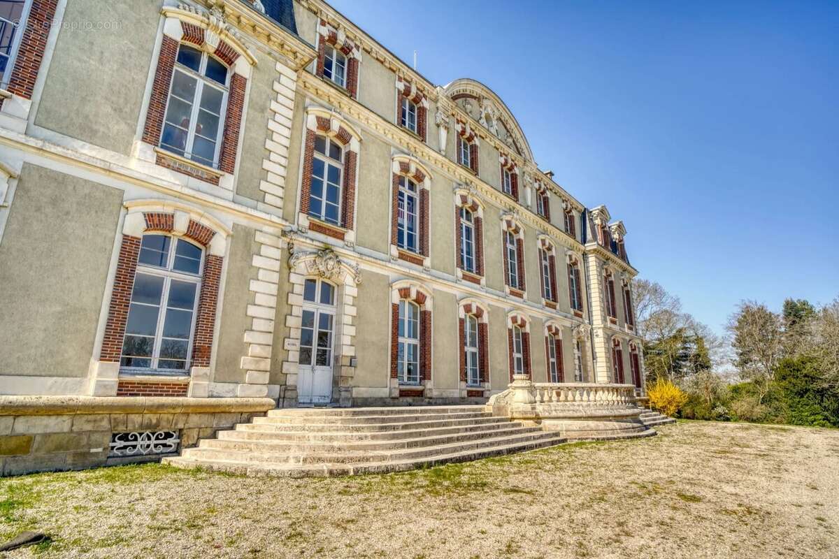 Maison à FONTAINEBLEAU