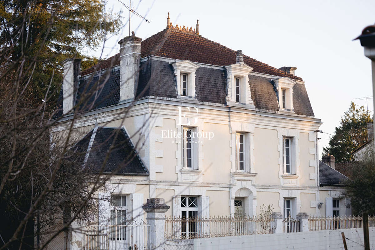 Maison à TOUVRE
