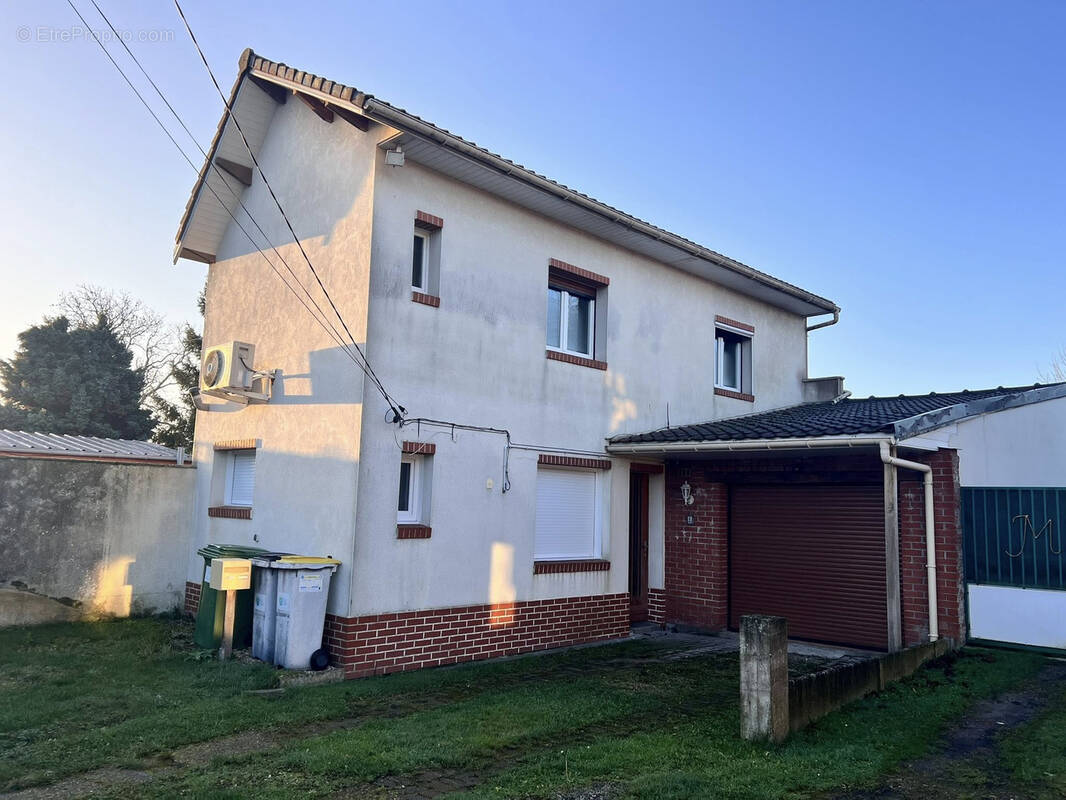 Maison à CAUCHY-A-LA-TOUR