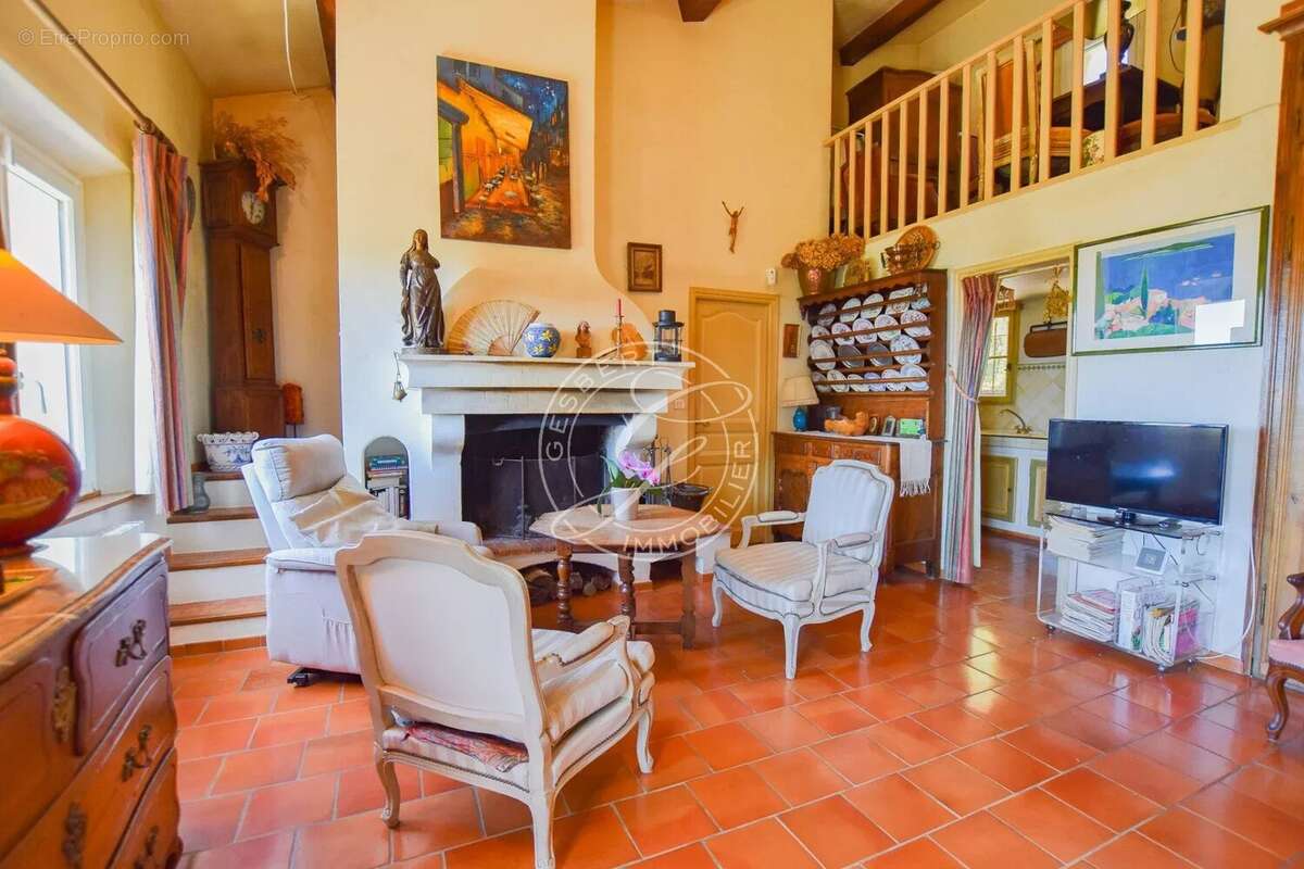 Maison à TOURTOUR