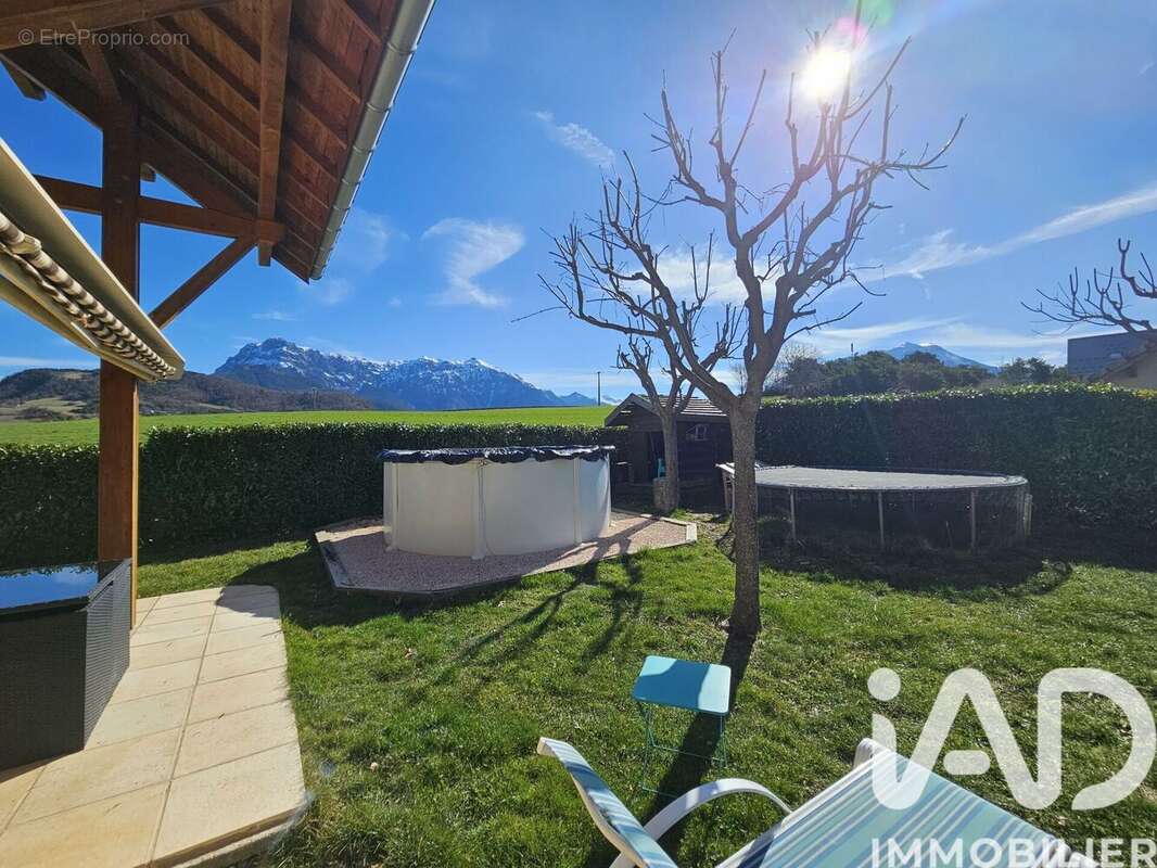 Photo 2 - Maison à LE SAUZE-DU-LAC