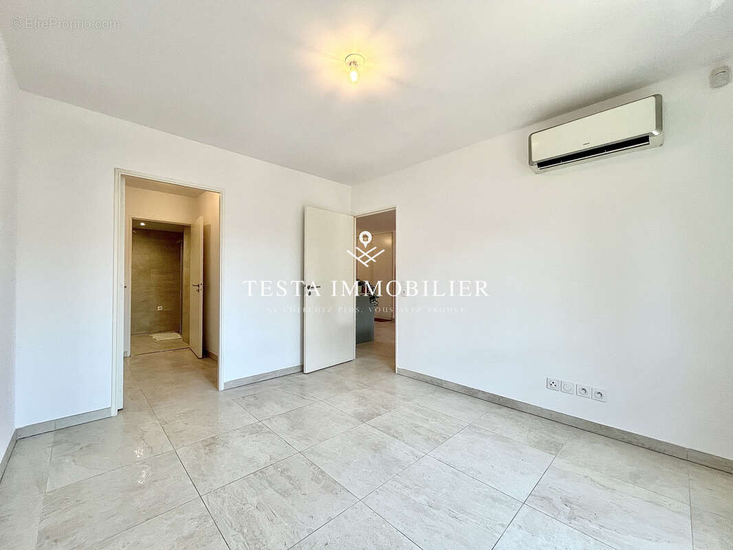 Rcm carnoles - 2 pieces 59 m2 - garage - terrasse - residence standing - photo 15