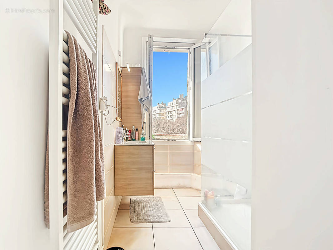 Appartement à MARSEILLE-8E