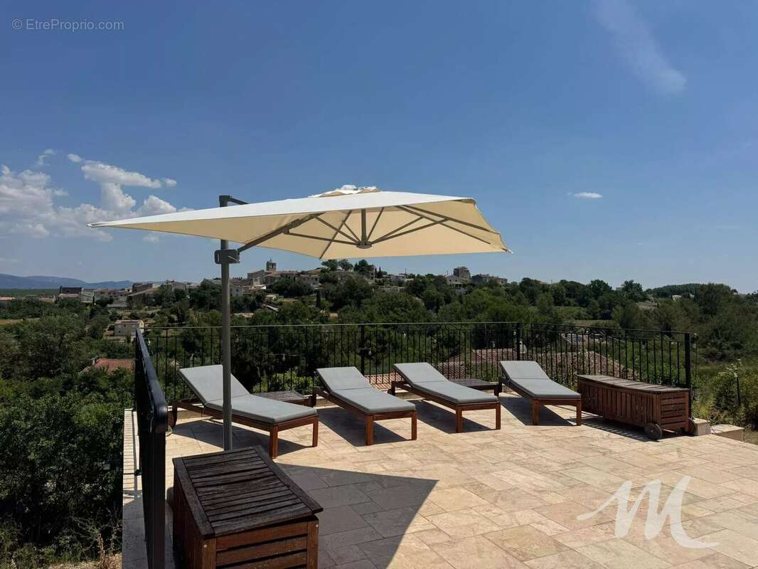Grande maison de Charme à vendre  à Montmeyan avec Piscine, garage, abri voiture - photo 11