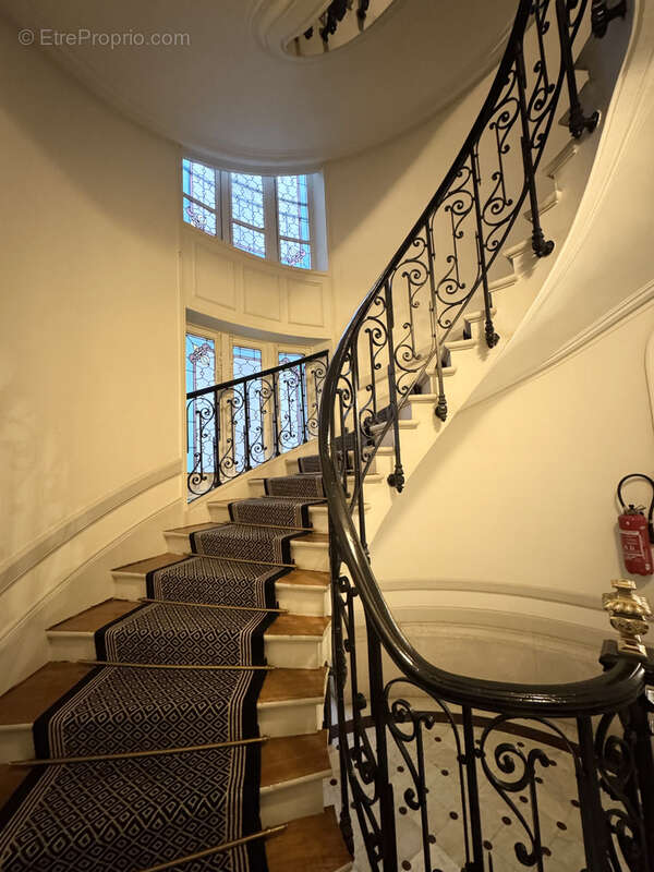 Wagram 75017 - 5 pieces - 149 m2 + balcon - photo 11