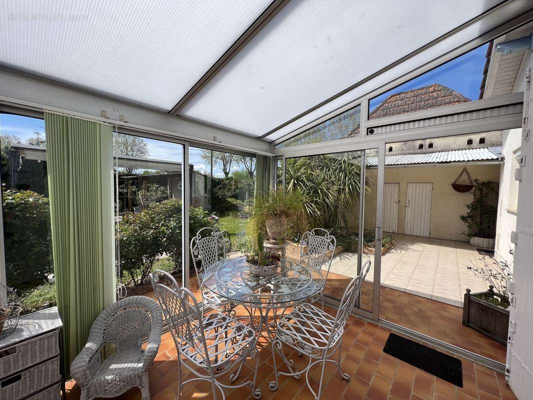 Maison à SAINT-DENIS-DE-PILE