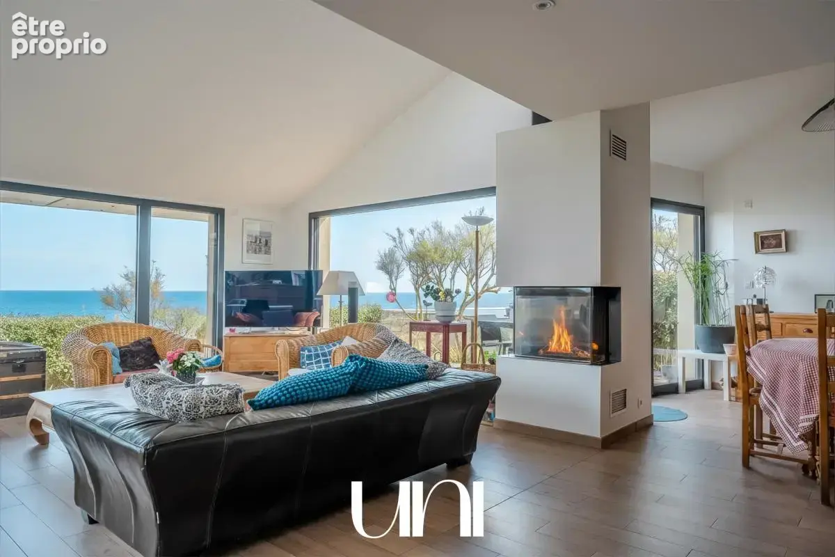 Maison 7 pièces 237 m² à vendre à Luc-Sur-Mer (14530) - photo 6