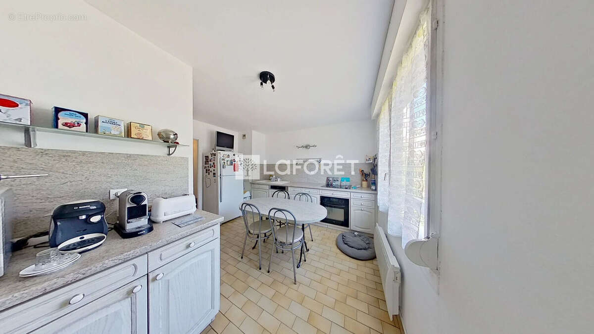 Appartement à LYON-8E