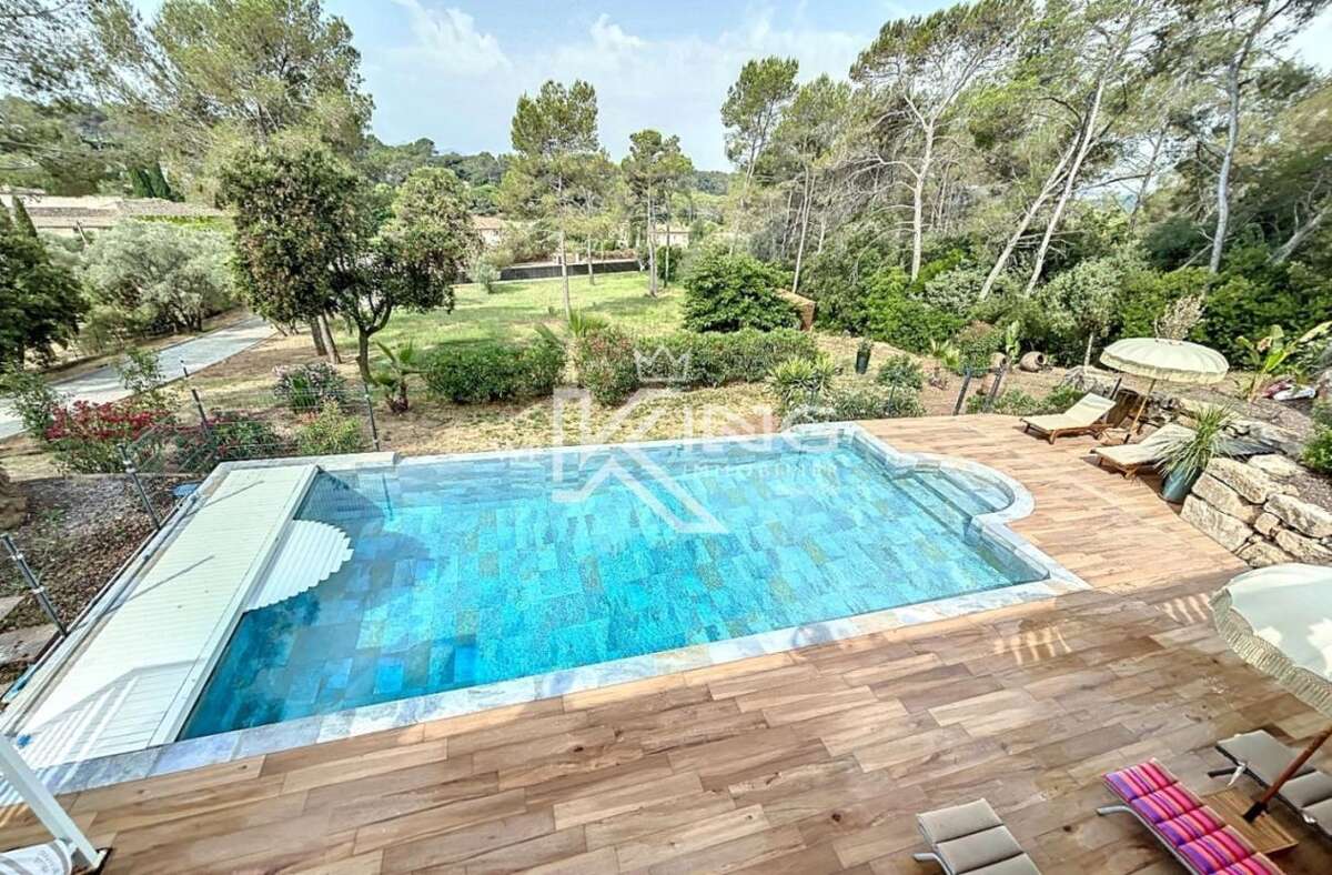 Maison à PUGET-SUR-ARGENS