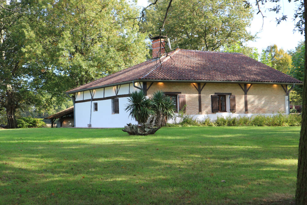 Maison à SAINT-YAGUEN