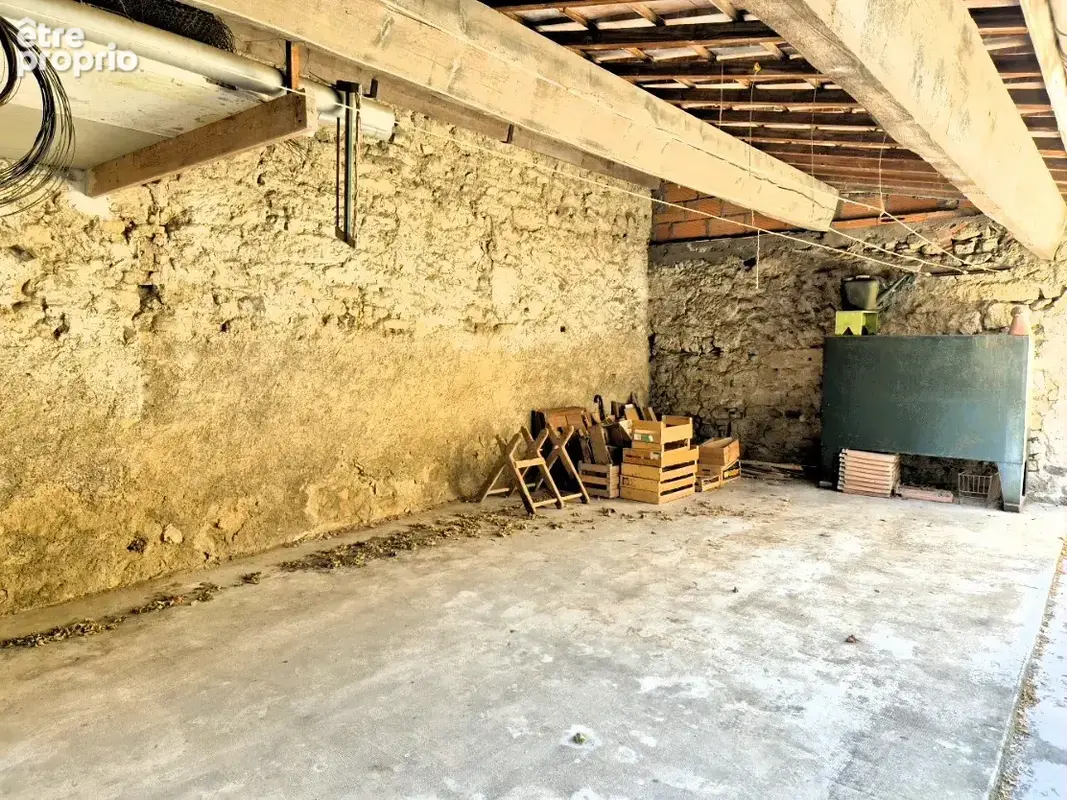 Maison de ville a renover avec grand garage, cour et terrasse - photo 15