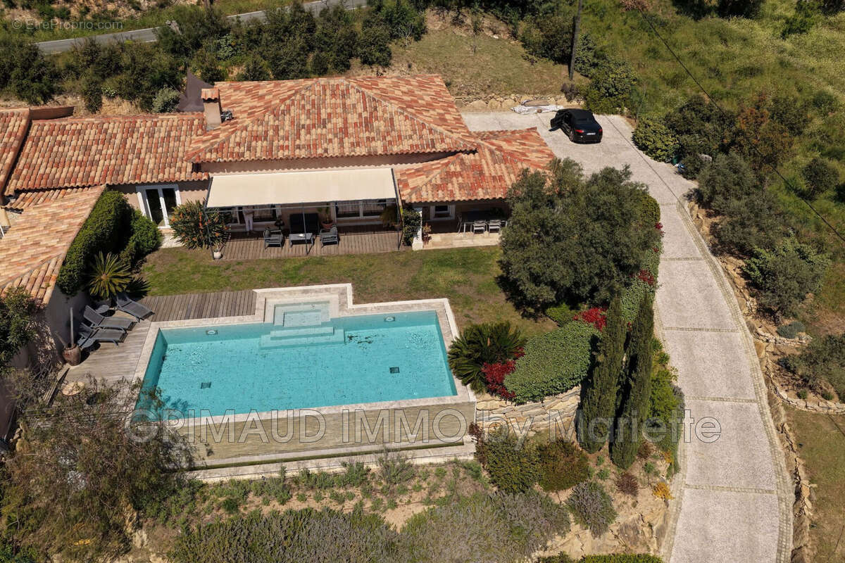 Maison à PLAN-DE-LA-TOUR