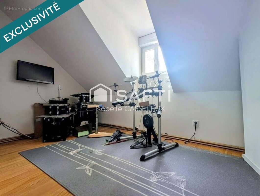 Maison 77 m² à Saint-Quentin  - photo 7
