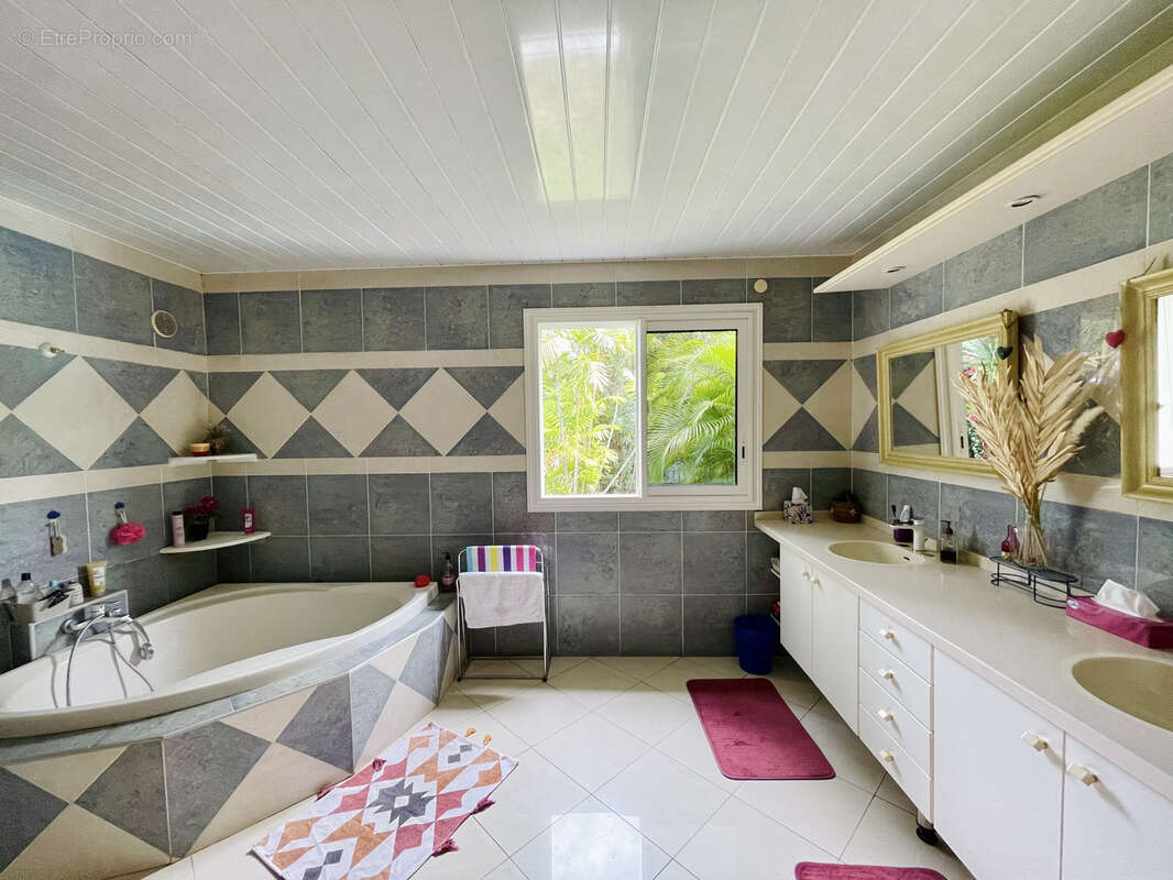 Maison à SAINT-LOUIS