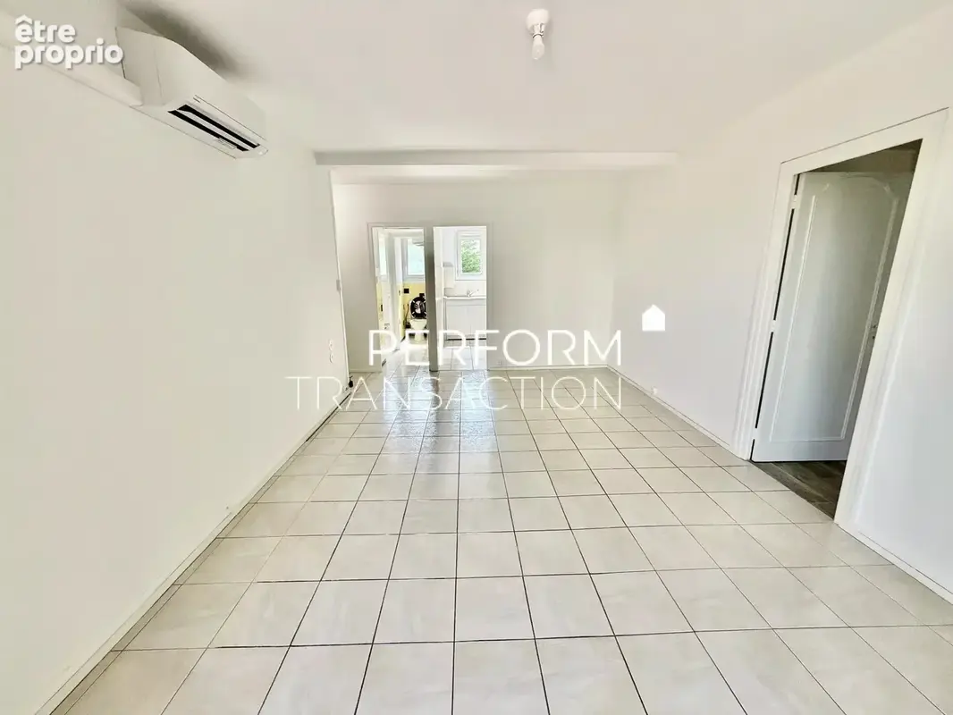 Grenoble-rue amable matussiere-t3 avec balcon couvert de 9m² - photo 6