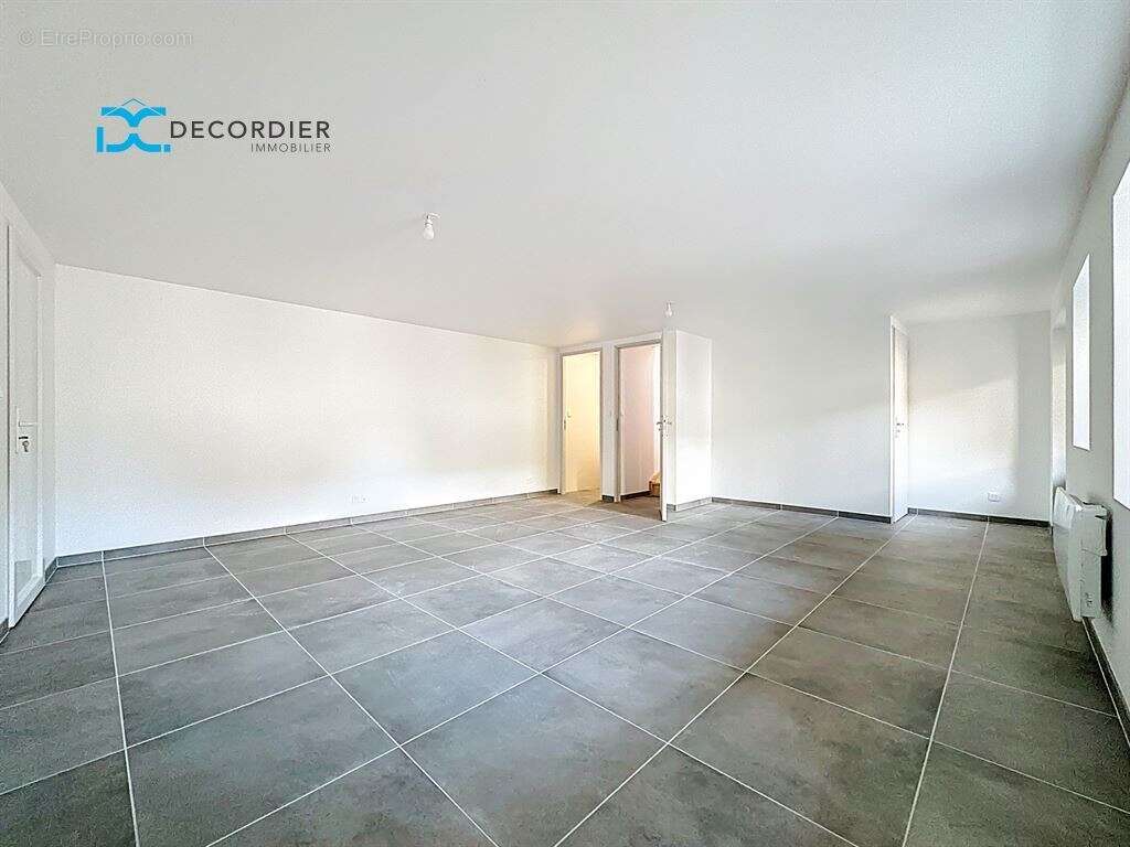 Maison à NEUVECELLE