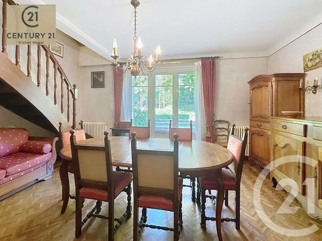 Maison à LE PALAIS-SUR-VIENNE