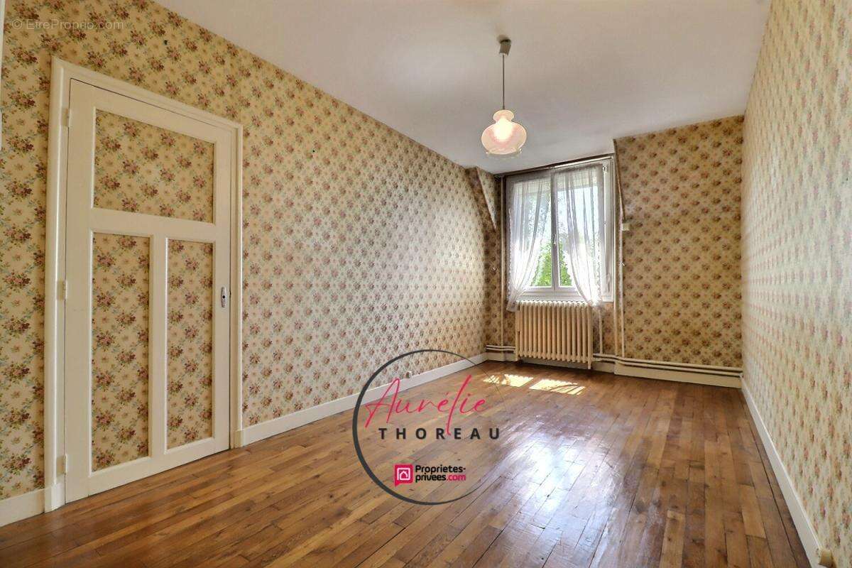 Maison, grange, dépendances, 5 chambres - photo 10