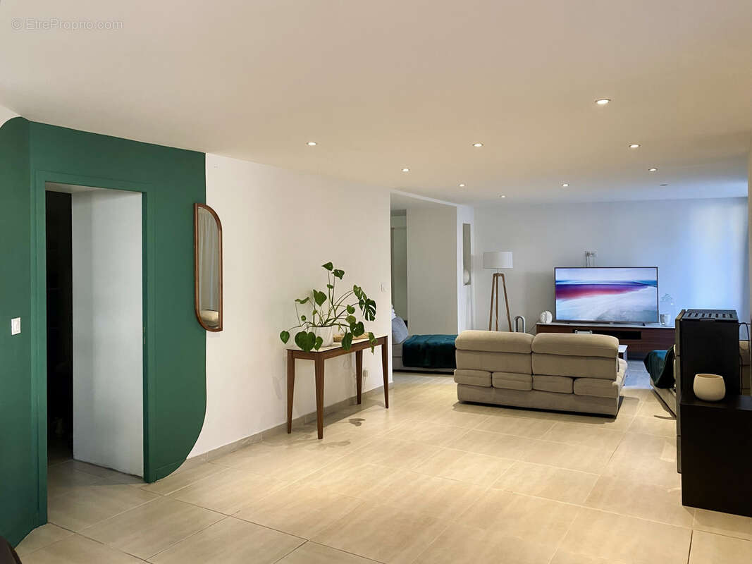 Maison à CHANTEMERLE-LES-BLES