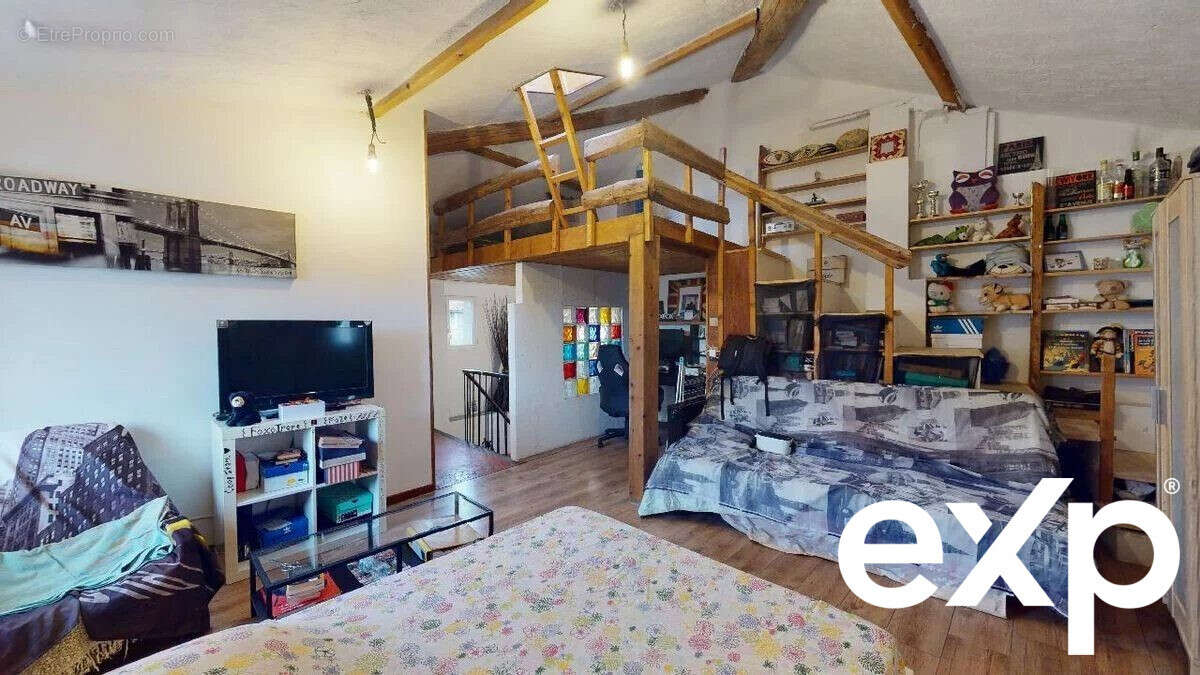 Appartement à PIGNANS