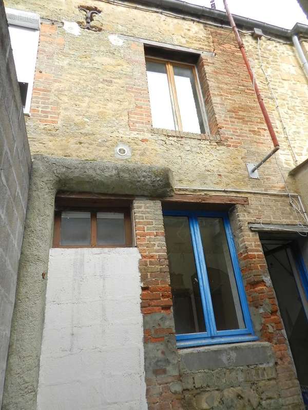 Maison à SAINT-PIERRE-SUR-DIVES