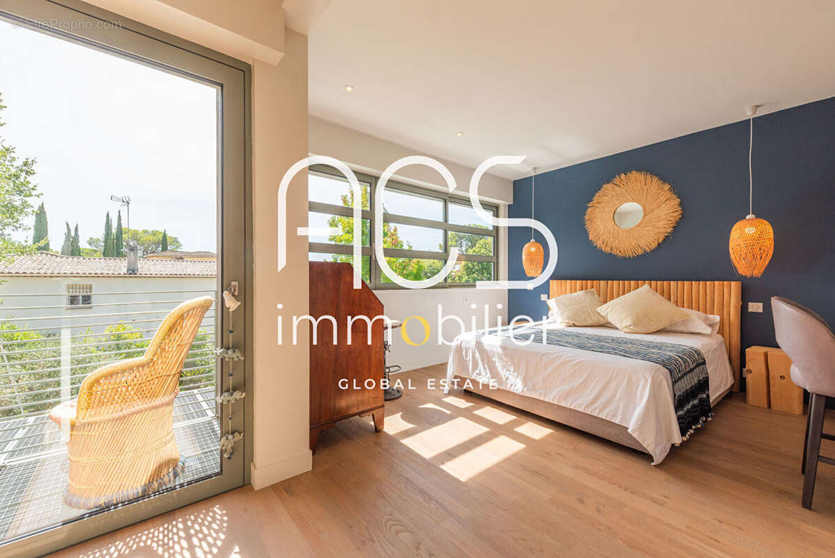 Maison à SAINT-RAPHAEL