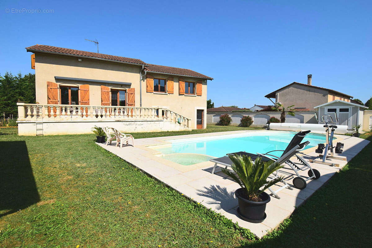 Maison à NIEVROZ
