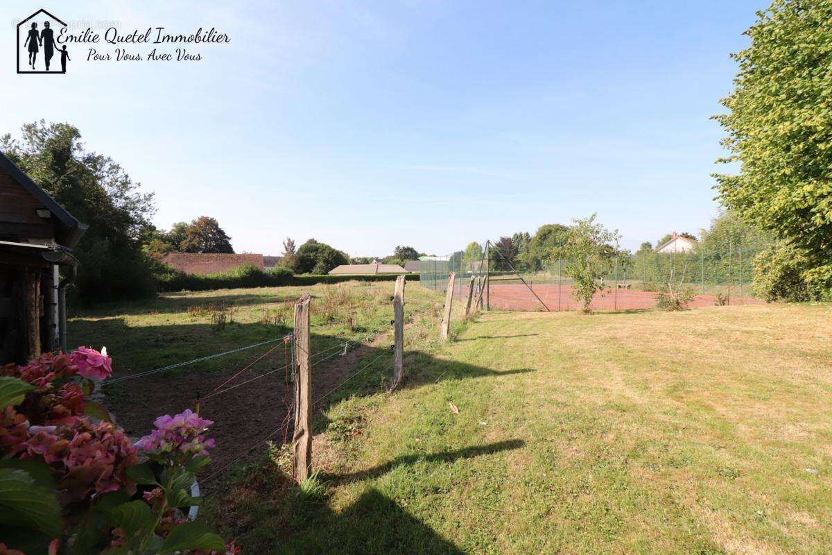 Maison à LA HARENGERE