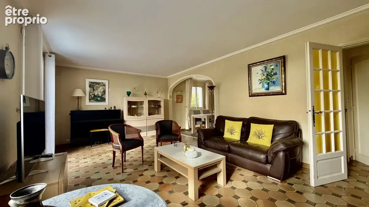 Saint-Lyphard Bourg Maison 126 m² 5 chambres Sous-sol 80 m² Ascenseur - photo 3