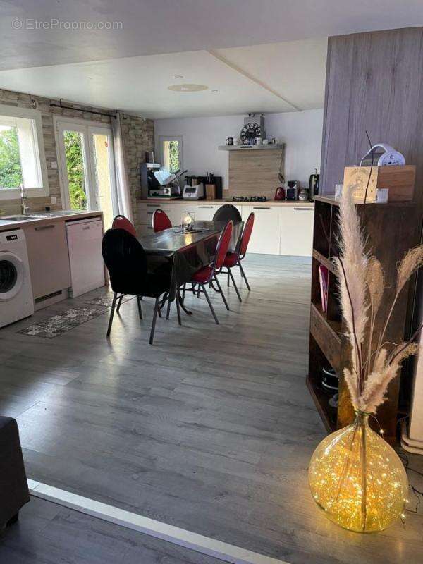 Maison à SAINT-MATHIEU-DE-TREVIERS