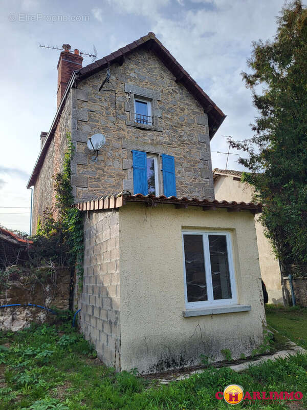 Maison à ORADOUR-SUR-GLANE